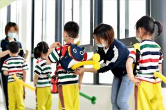 <b>幼儿园多了收费少了 学前教育三大问题得到有效</b>