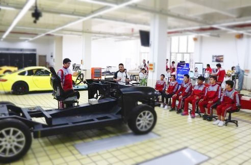 <b>2021年初中生学汽修怎么样？</b>