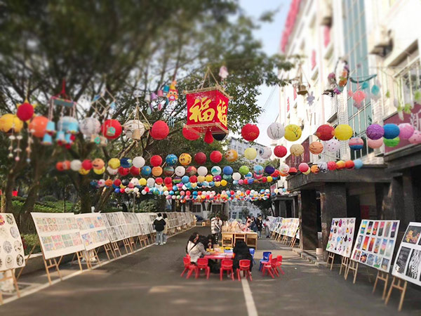 “以美养心,以美育才”绘画手工艺术展